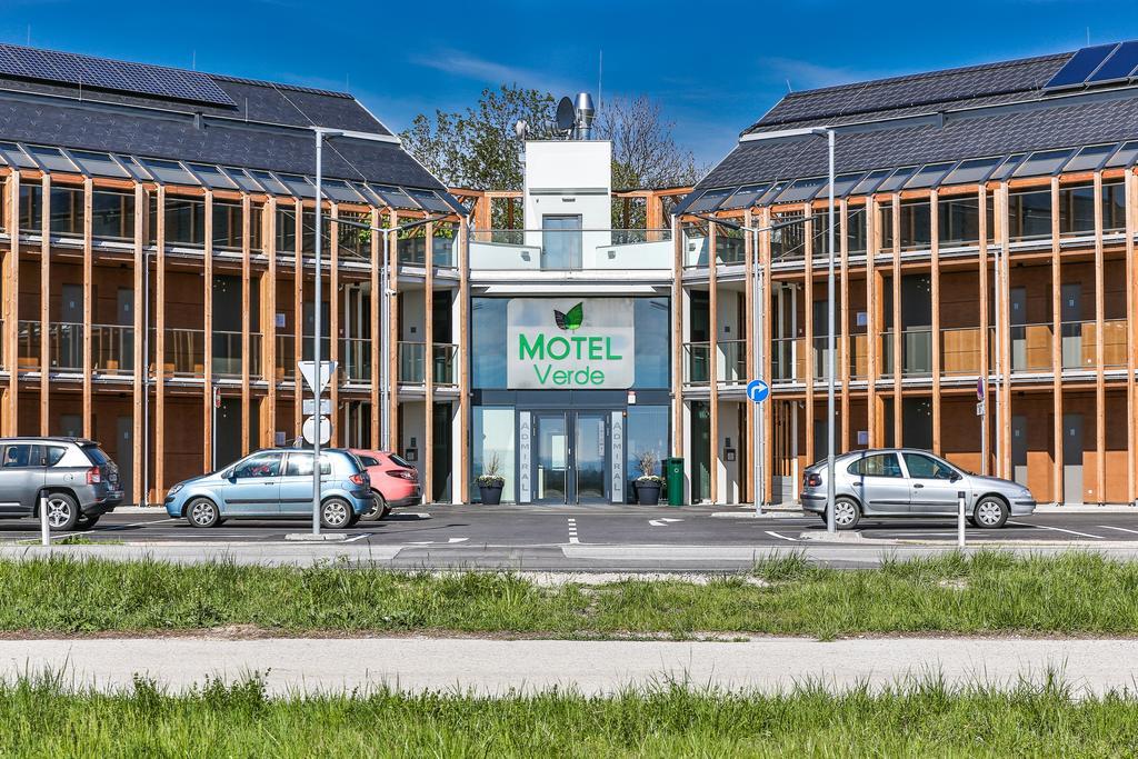 Motel Verde Schoenau an der Triesting Екстер'єр фото