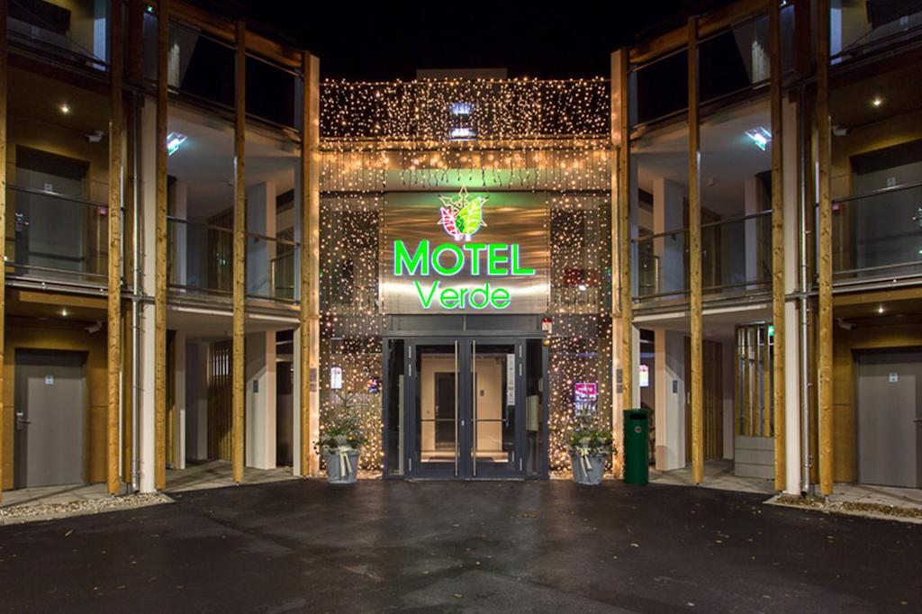 Motel Verde Schoenau an der Triesting Екстер'єр фото
